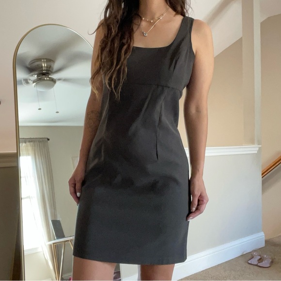 Vintage Alyn Paige Structured Minimalist Dress - Picture 6 of 10